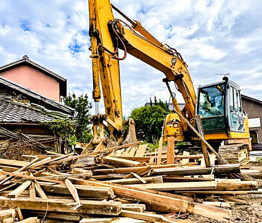 解体工事およびとび・土工工事